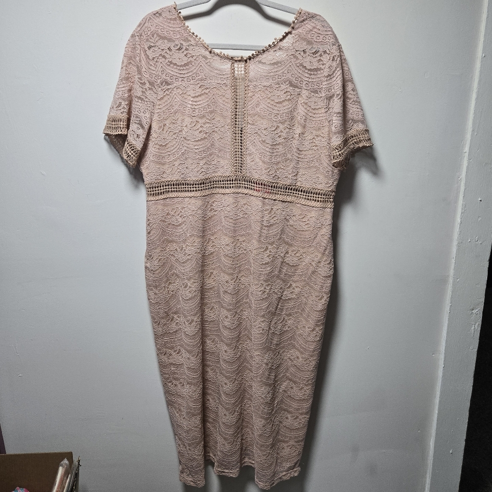NWT Suzanne Betro Cream Dress CutOut Size 3X Evening Wedding Short Sleeves